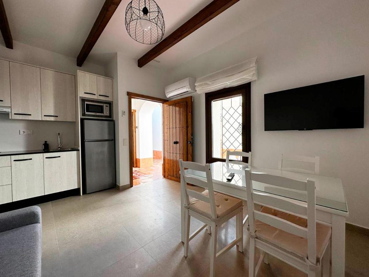 Apartamentos Turisticos Magallanes I ซานเปรโดเดลปีนาตาร์ ภายนอก รูปภาพ
