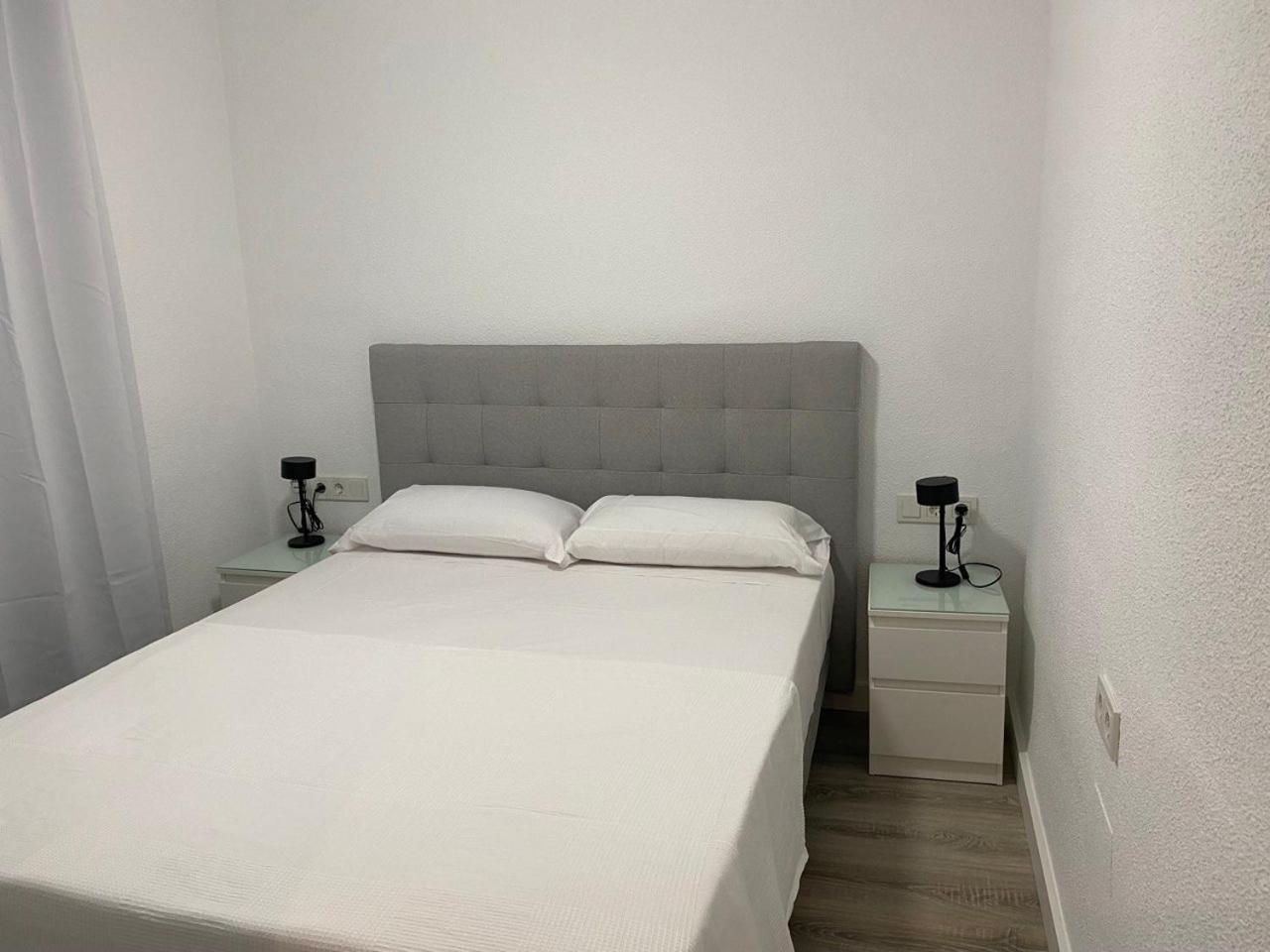 Apartamentos Turisticos Magallanes I ซานเปรโดเดลปีนาตาร์ ภายนอก รูปภาพ