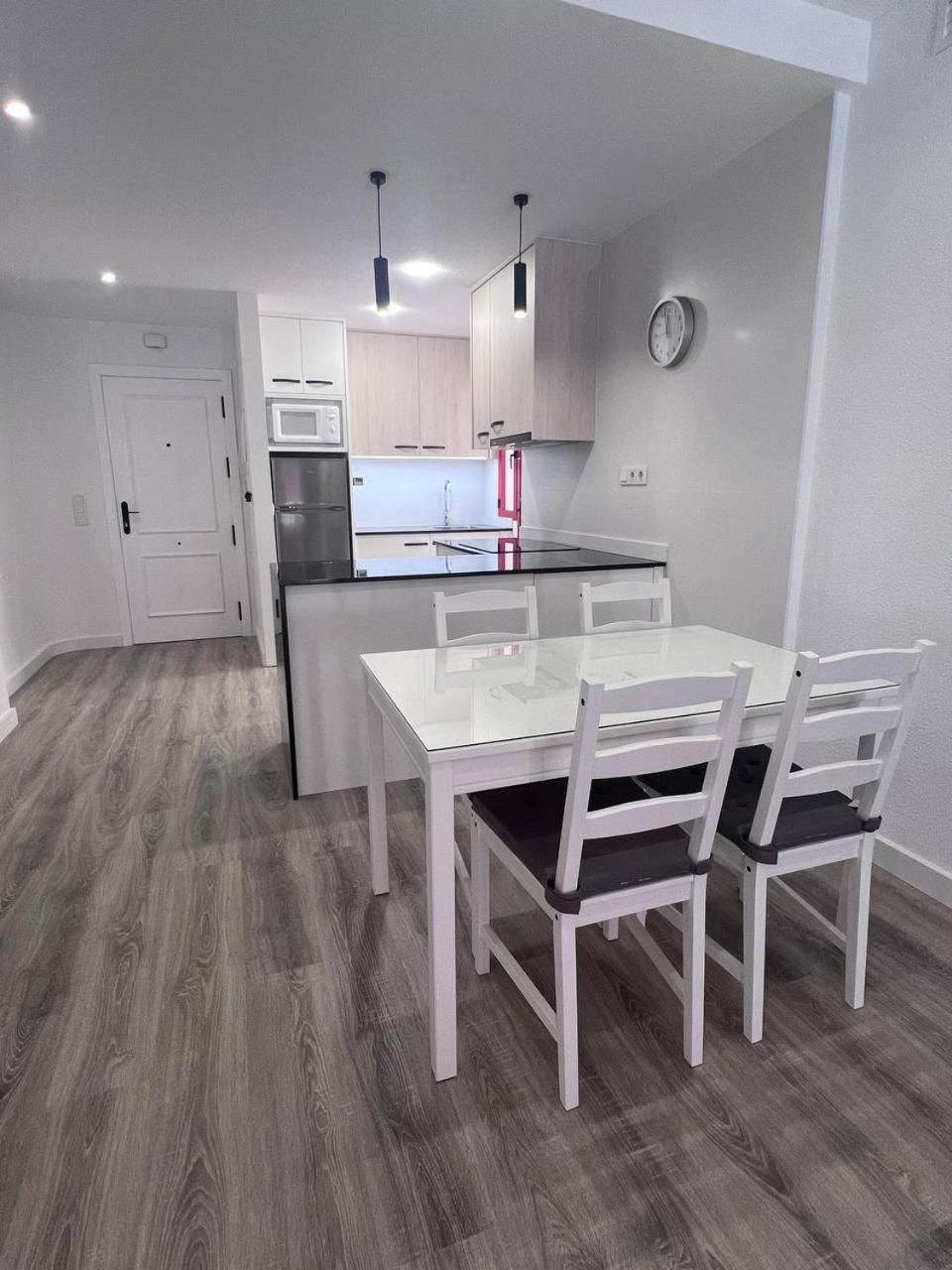 Apartamentos Turisticos Magallanes I ซานเปรโดเดลปีนาตาร์ ภายนอก รูปภาพ